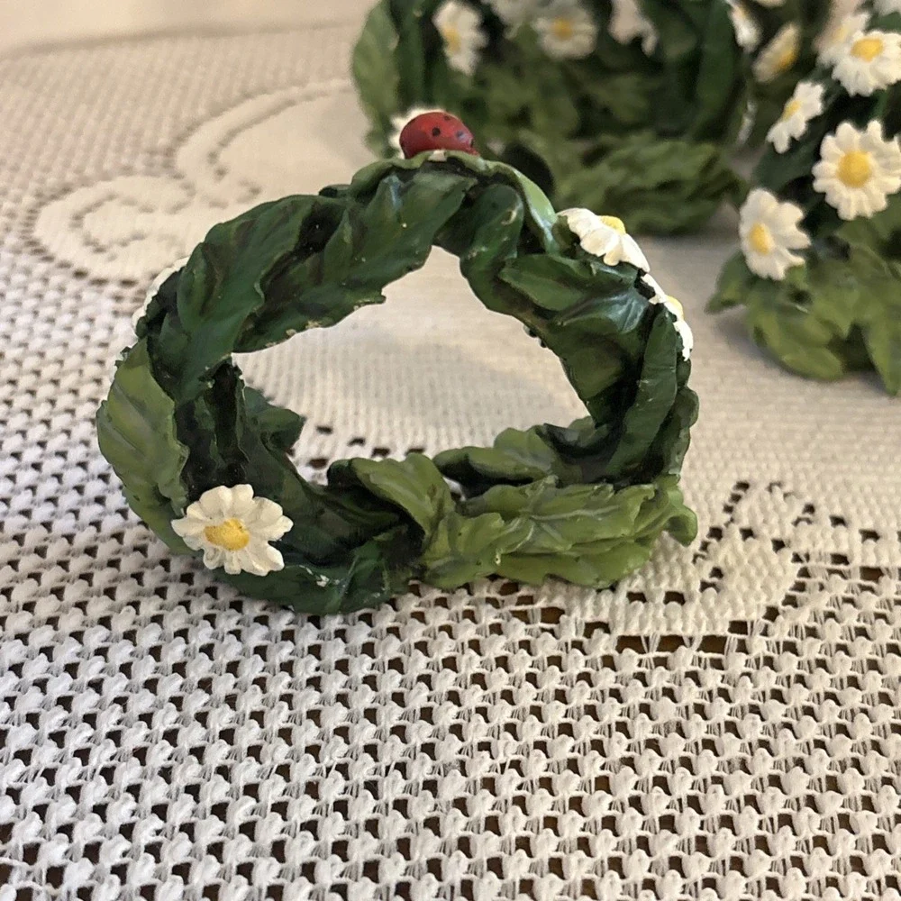 daisy-themed napkin rings red ladybugs. Daisy Stake. Cottagecore. Garden Decor.